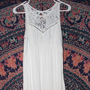 Lace Flowy White Midi Dress with Back Cutout